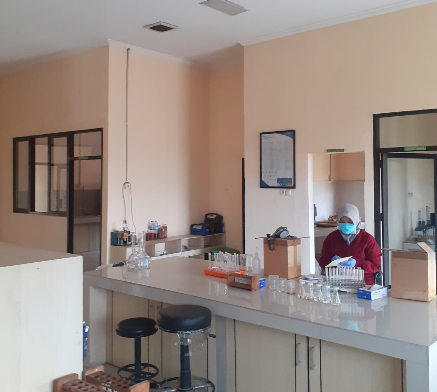 Kunjungan Lab